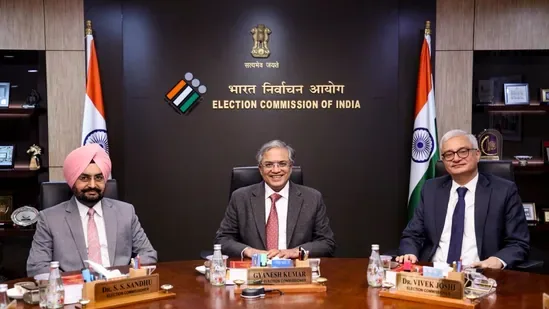 Election commissioners raised concerns over senior official’s work order, RTI documents show