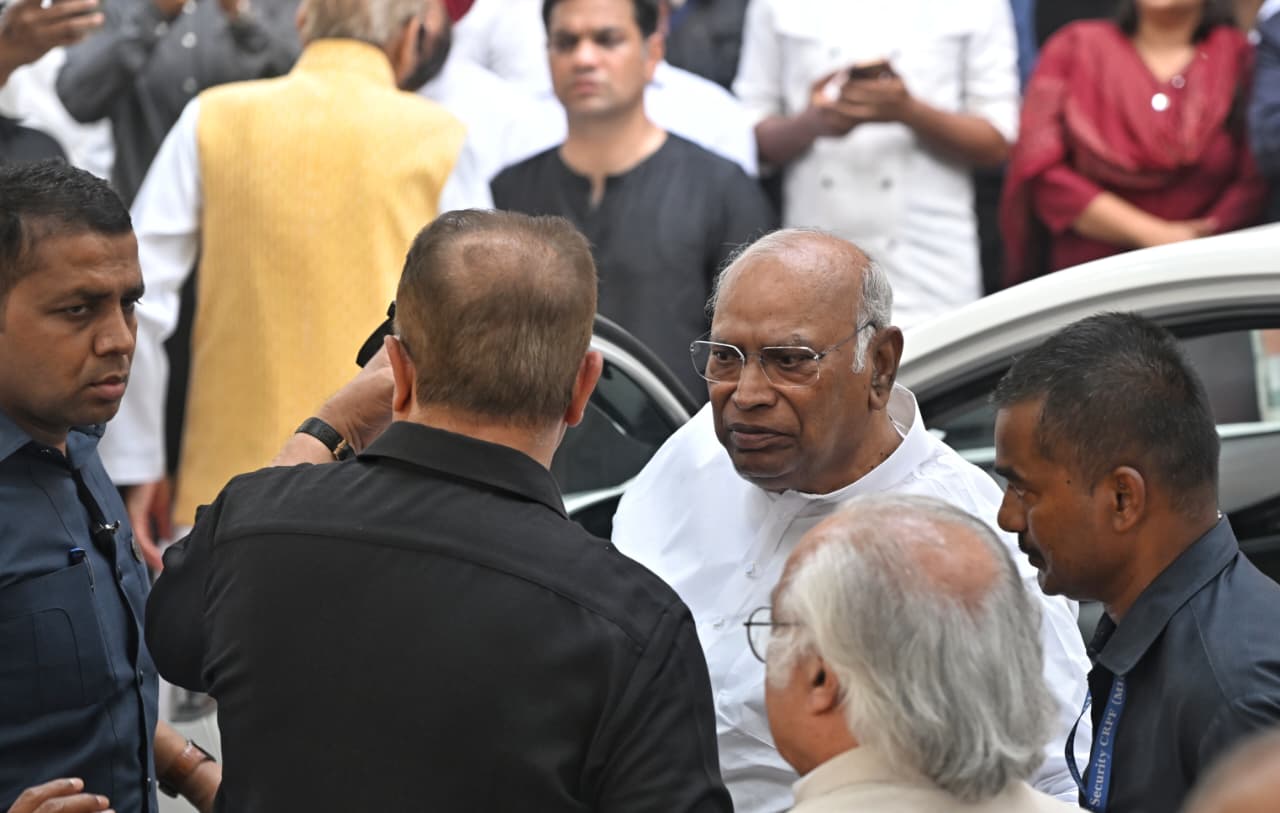 Congress seeks answers from Modi after ITBP chief confirms face-offs with Chinese troops